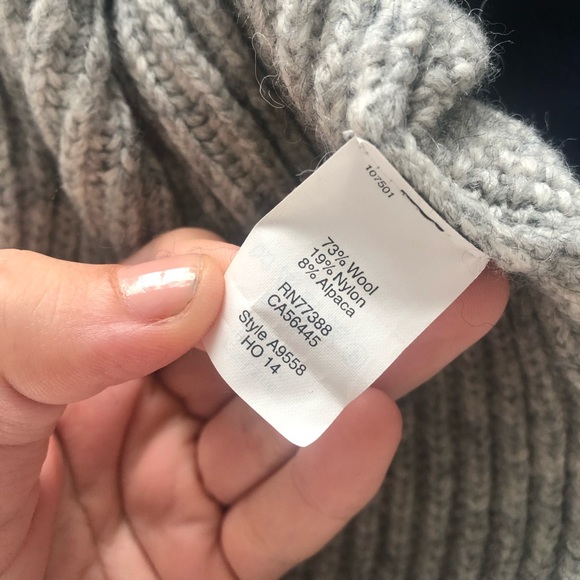 Madewell turtleneck - Picture 5 of 7